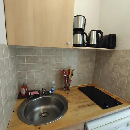 Avec Terrasse Et Parking En Centre D'uzes Apartmán *