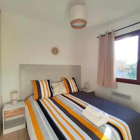 Avec Terrasse Et Parking En Centre D'uzes Apartmán Uzès