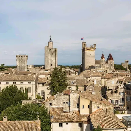 Appartamento Avec Terrasse Et Parking En Centre D'uzès *