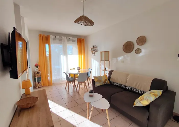 Διαμέρισμα Avec Terrasse Et Parking En Centre D'uzes *